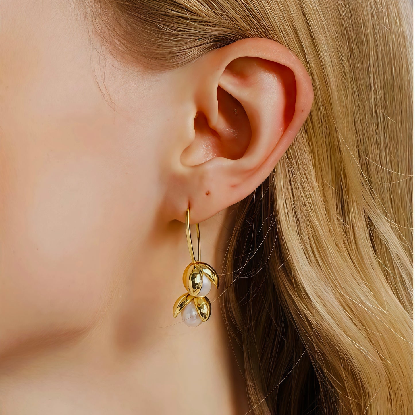 Petal Pearl Earrings - Gold & Silver