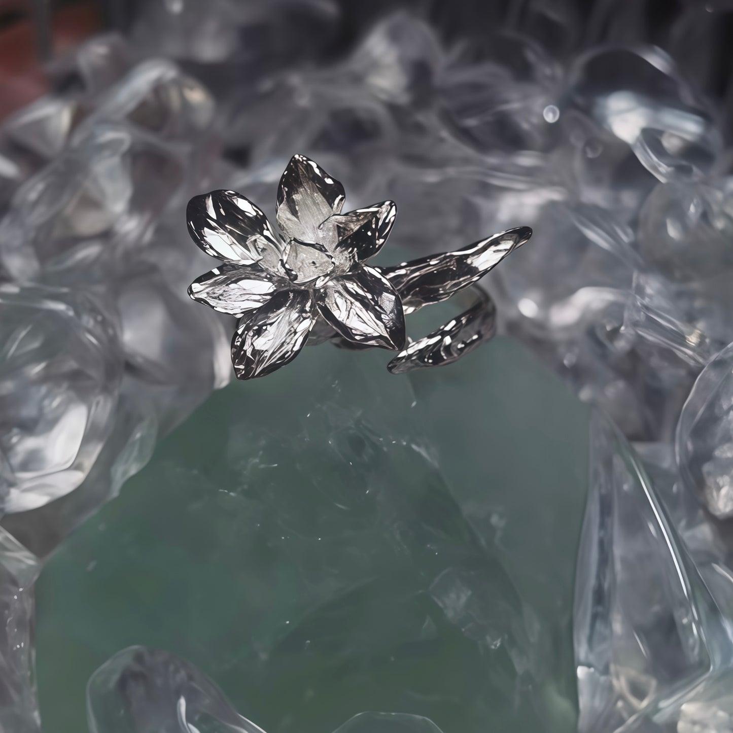 Narcissus Bloom Pinky Ring