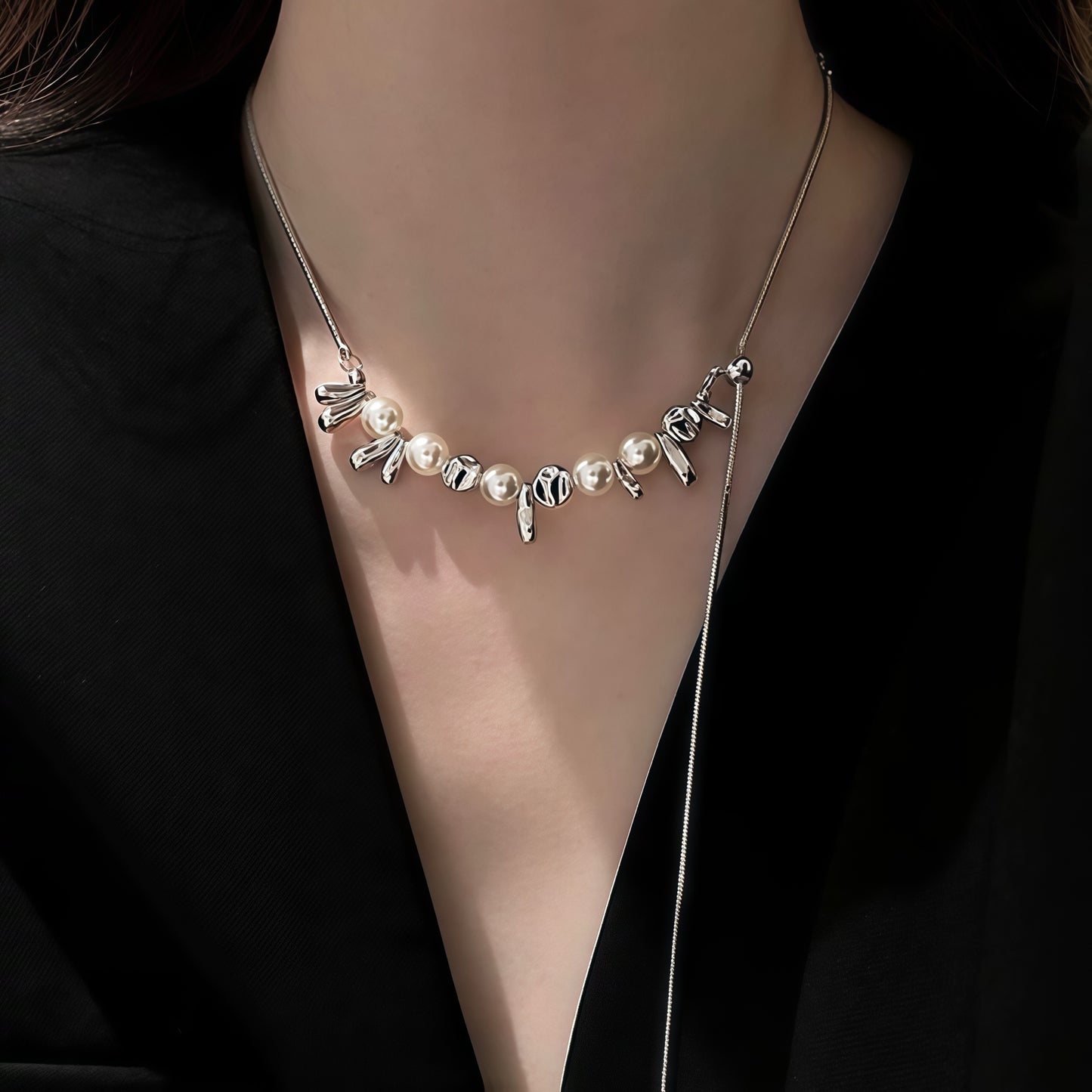 Modern Pearl Sculpture Silver Necklace