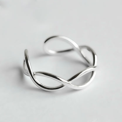 Minimal Sculptural Rings — Ultra-thin Everyday Rings