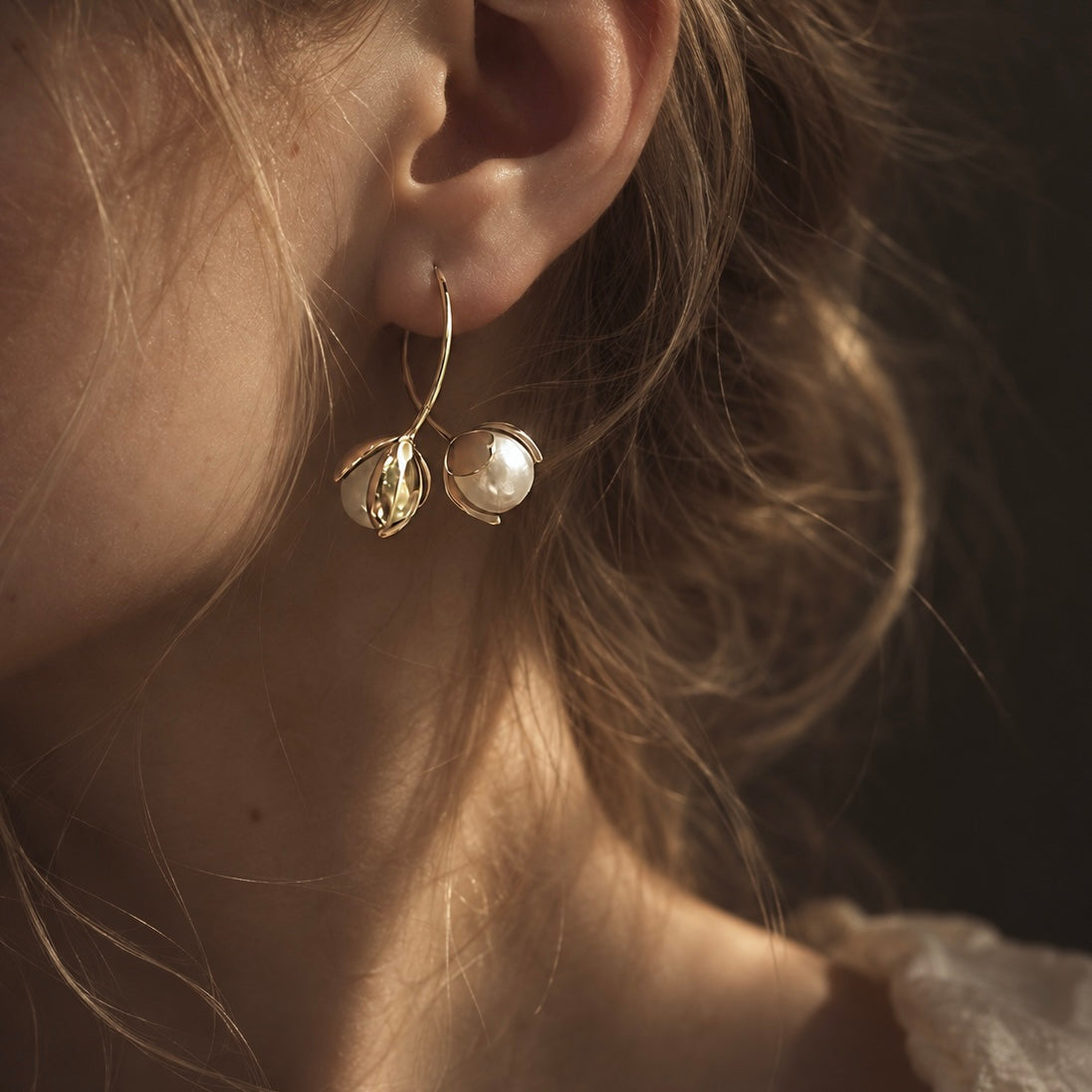 Petal Pearl Earrings