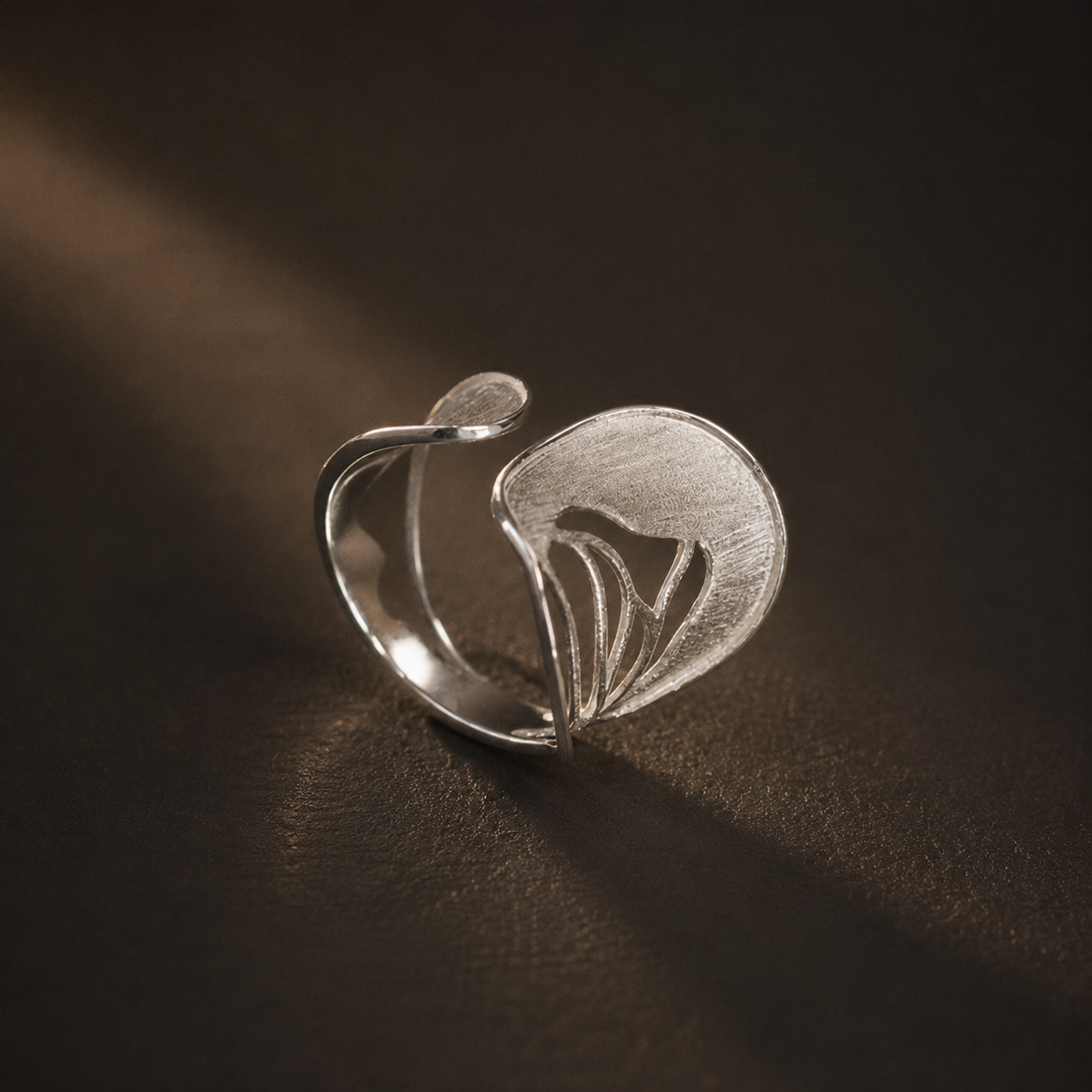 Tidal Veil Ring
