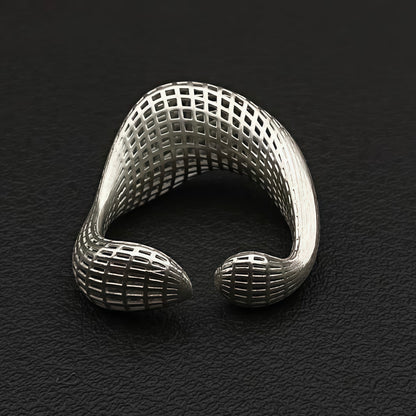 Interlace Flow Ring