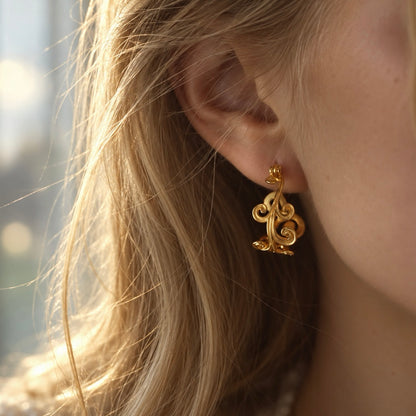 Tang Grass Hoop Earrings