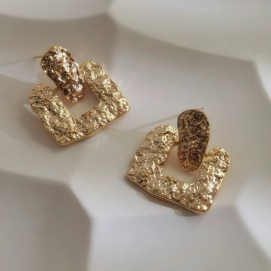 Golden Terrain Earrings – Sculpted Elegance, Born from Light and Texture