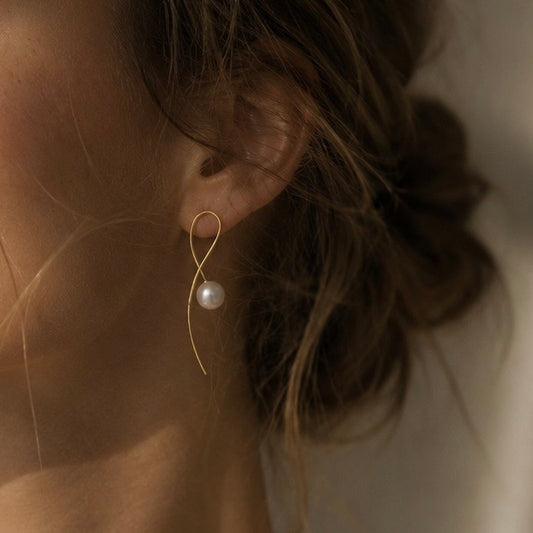 Drift Pearl Earrings