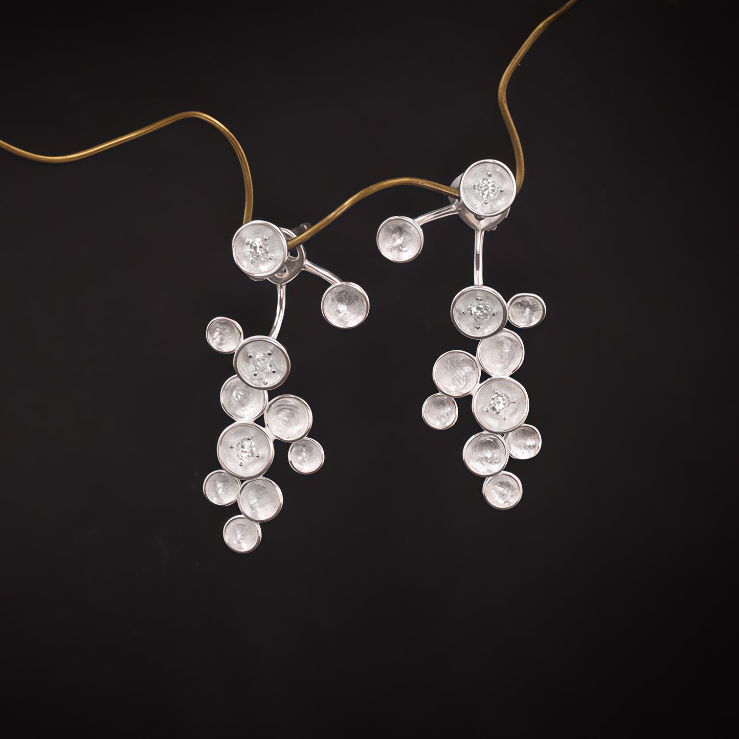 Cluster Drop Earrings – Sculptural Elegance with a Sparkling Twist (2-in-1 Style)