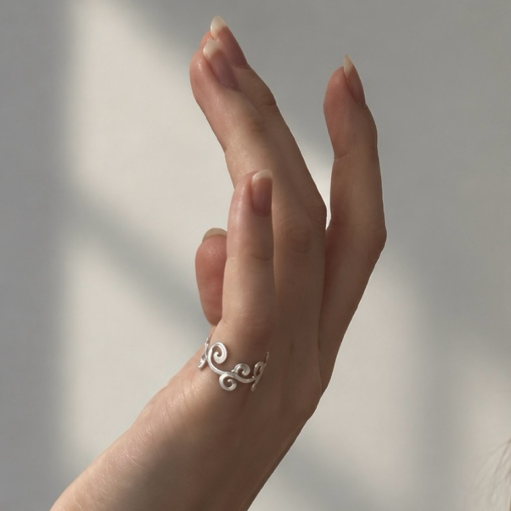 Tang Grass Ear Cuff / Pinky Ring