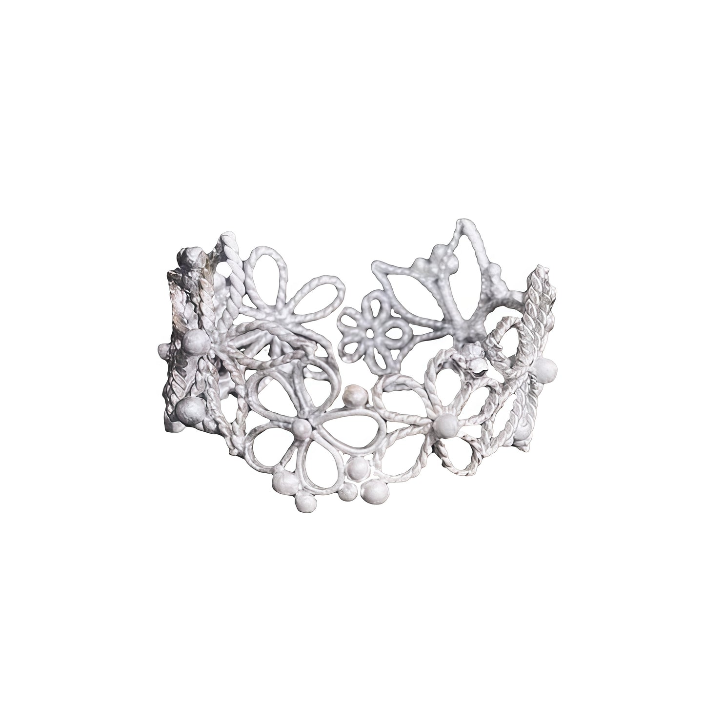 Floral Lace Silver Ring – Surrounded by Blossoms Every Day