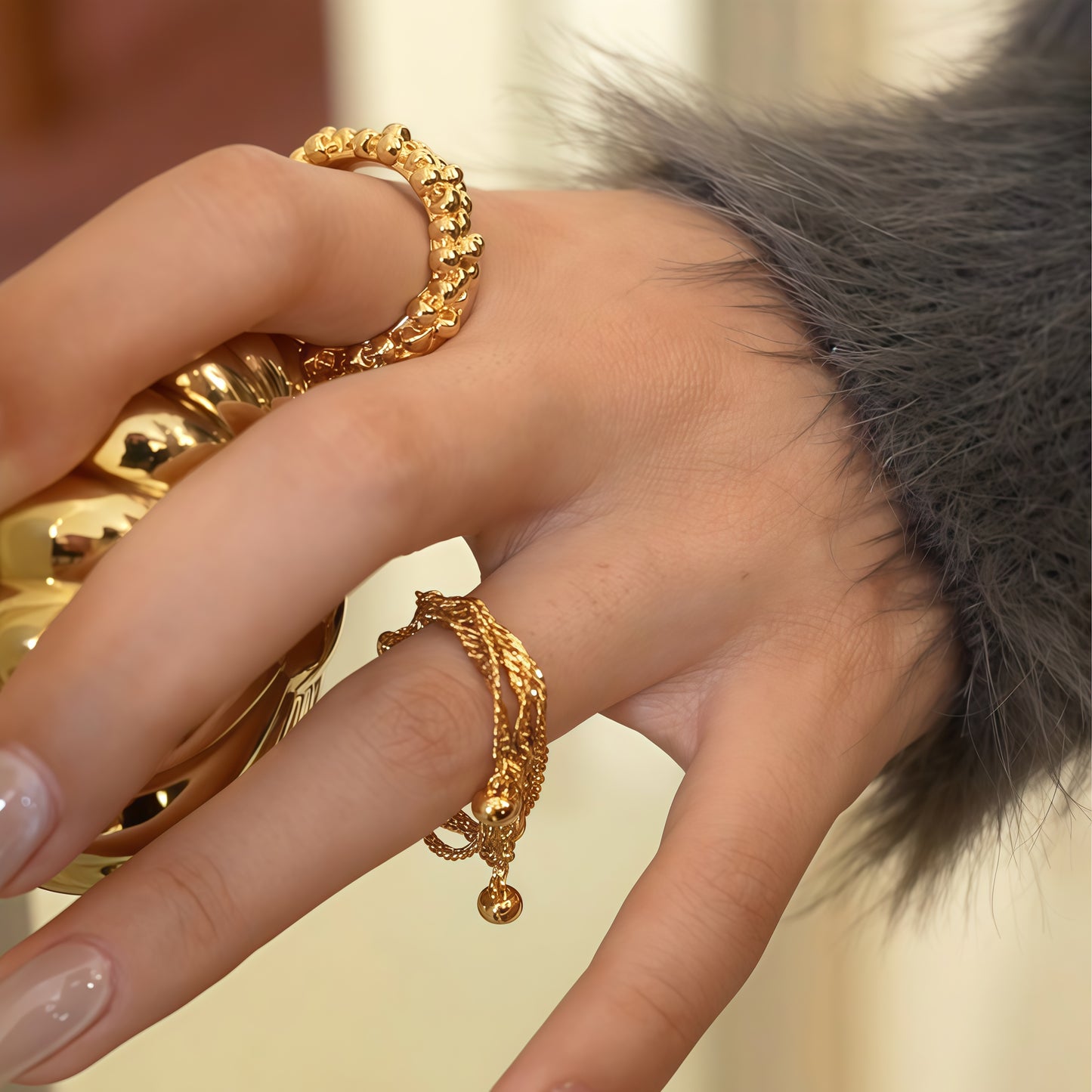 Rogue Chain Dangle Ring