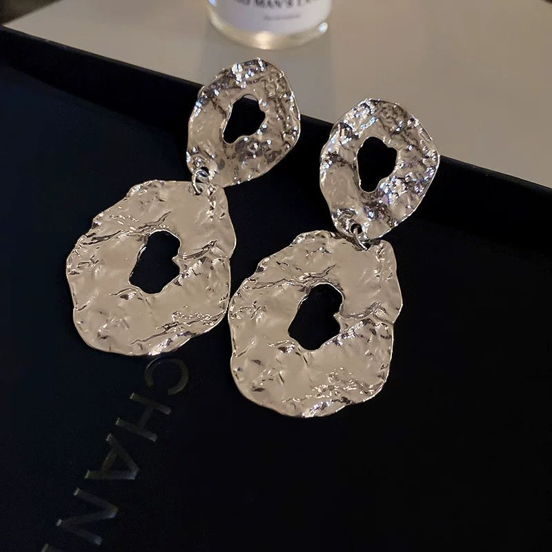 Molten Form Earrings – Sculptural Drops in Liquid Gold or Silver