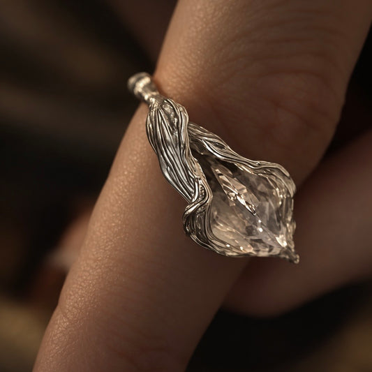 Veil of Calla Ring