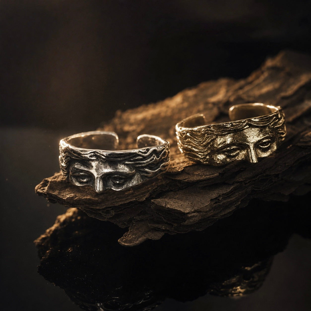 Venus Eyes Ring
