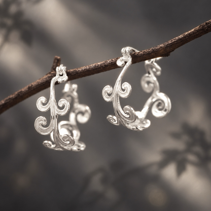 Tang Grass Hoop Earrings
