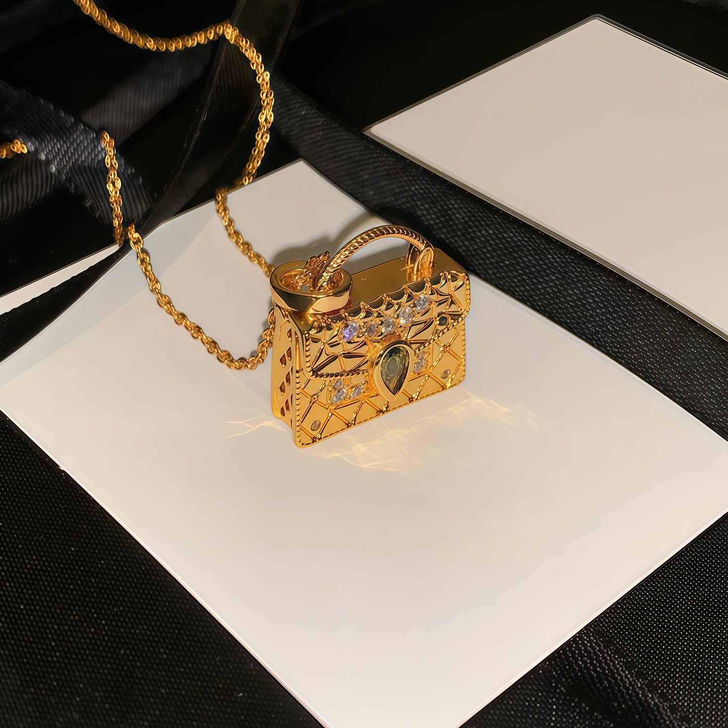 Golden Lattice Bag Necklace