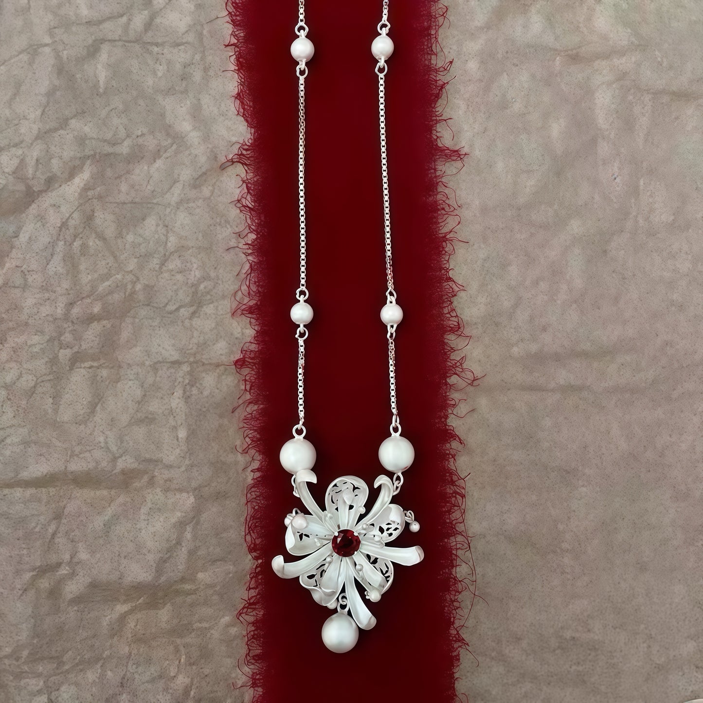 Poetic Bloom Necklace – Silver Floral Pendant with Drops