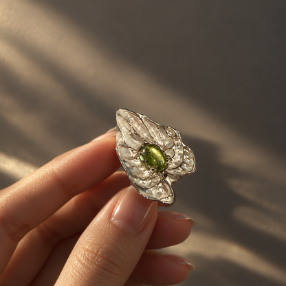 Verdant Leaf Ring