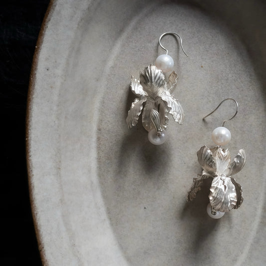 Iris Whisper Pearl Earrings
