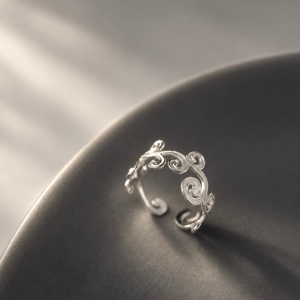 Tang Grass Ear Cuff / Pinky Ring