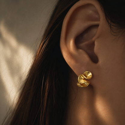 Cream Blossom Earrings