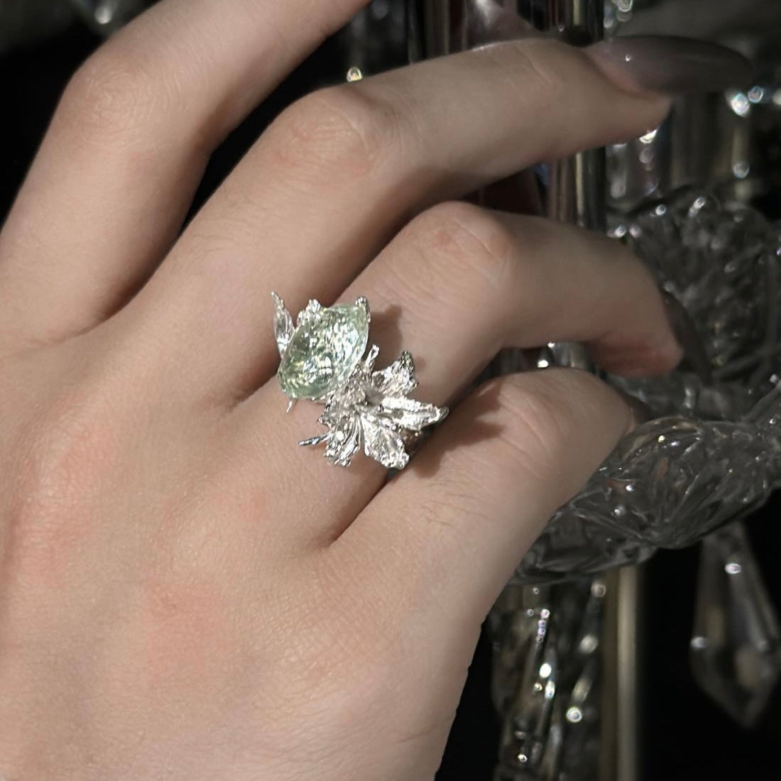 Dewdrop Lily Ring – Silver & Green Amethyst