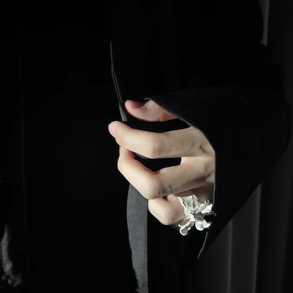 Iris Whisper Silver Ring