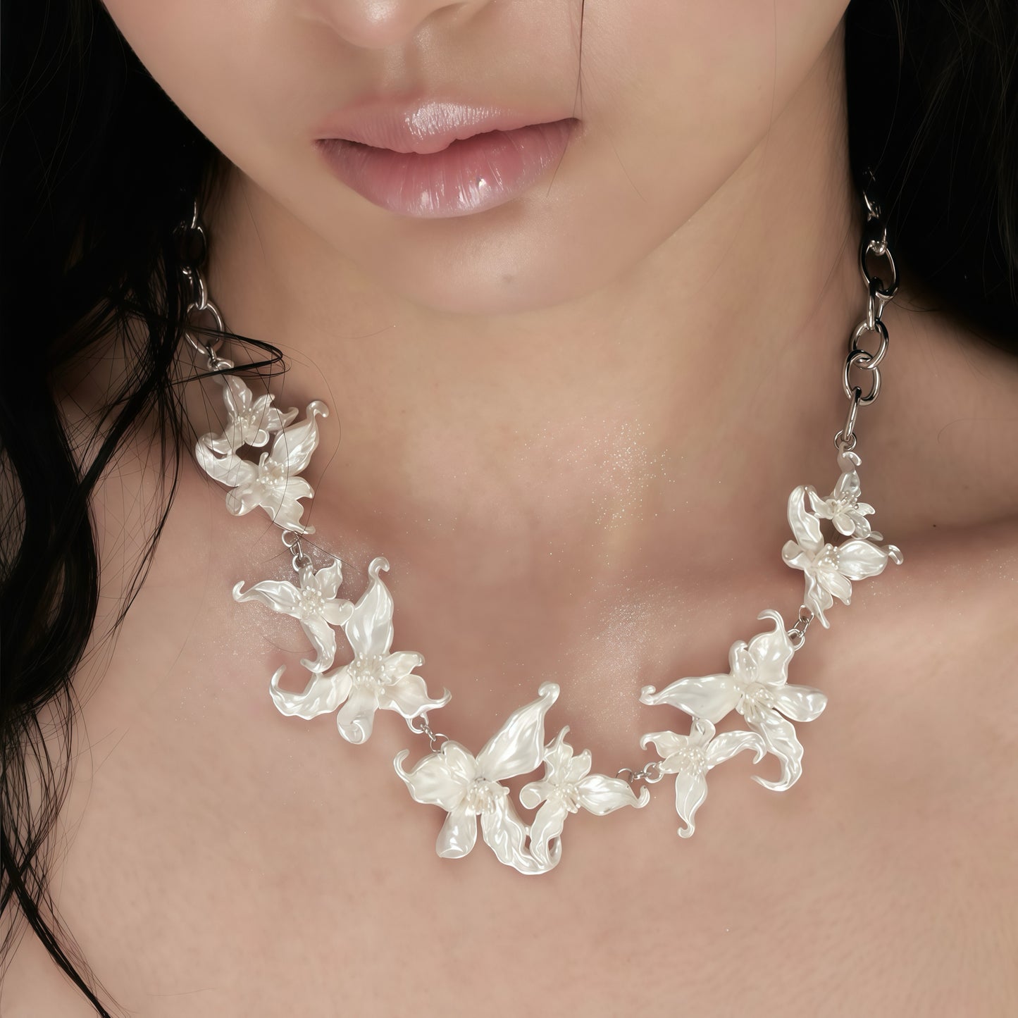 White Iris Reverie Necklace (15-Day Craft)