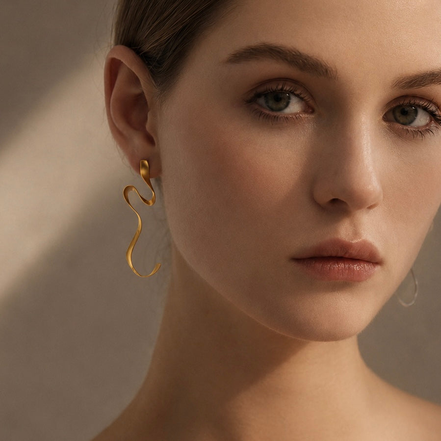 Ribbon Current Earrings