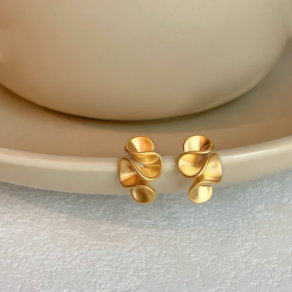 Cream Blossom Earrings