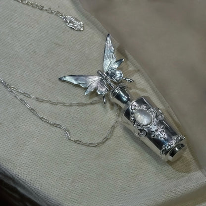 Metamorphosis No.2 – Elixir & Light