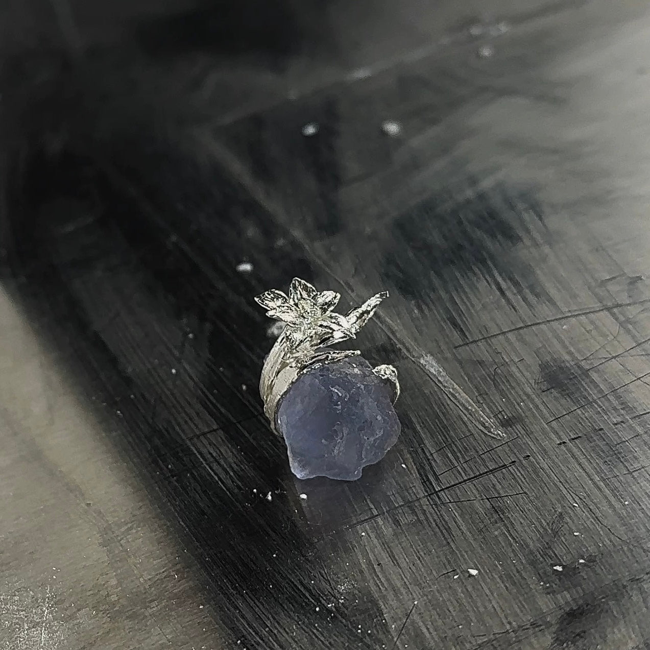 Narcissus Bloom Pinky Ring