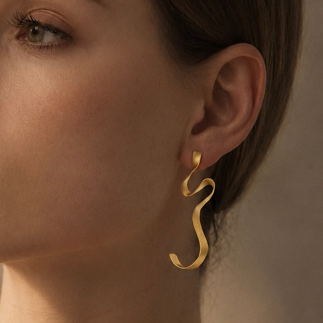Ribbon Current Earrings