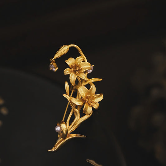 Whispering Lily Brooch
