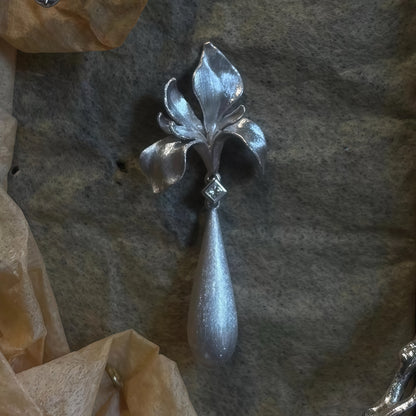 Iris Dew Drop Earrings