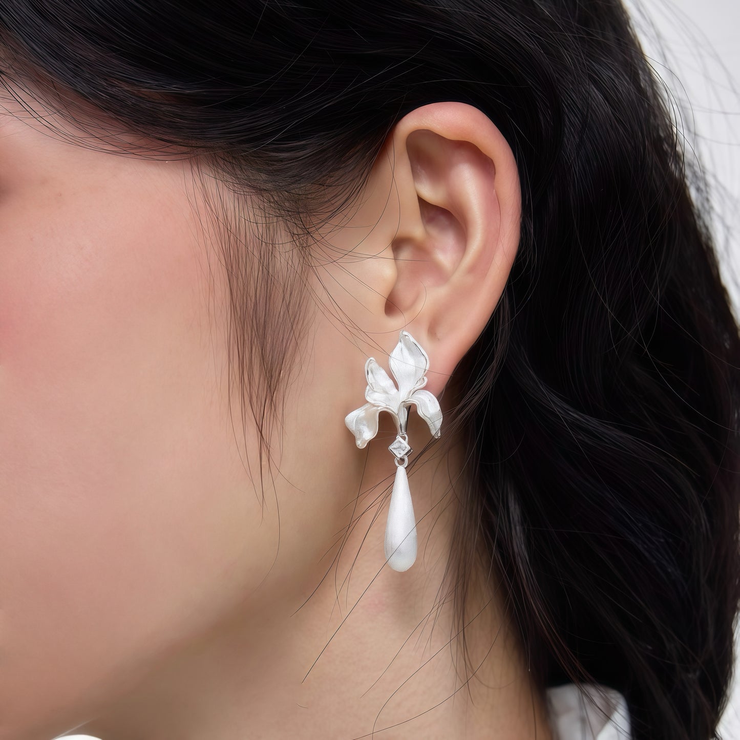 Iris Dew Drop Earrings – Sculpted Silver Floral Earrings