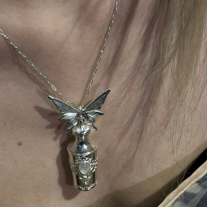 Metamorphosis No.2 – Elixir & Light