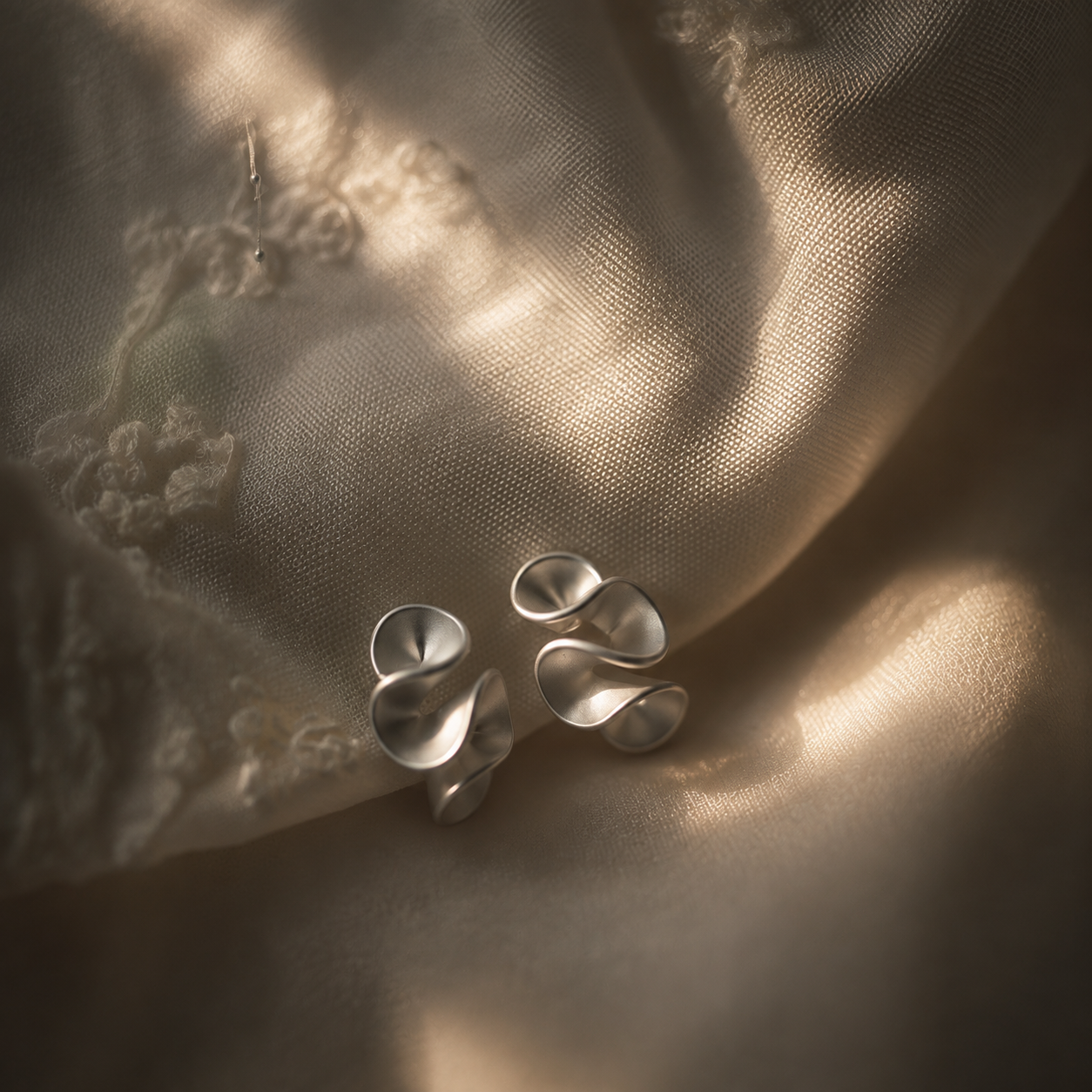 Cream Blossom Earrings