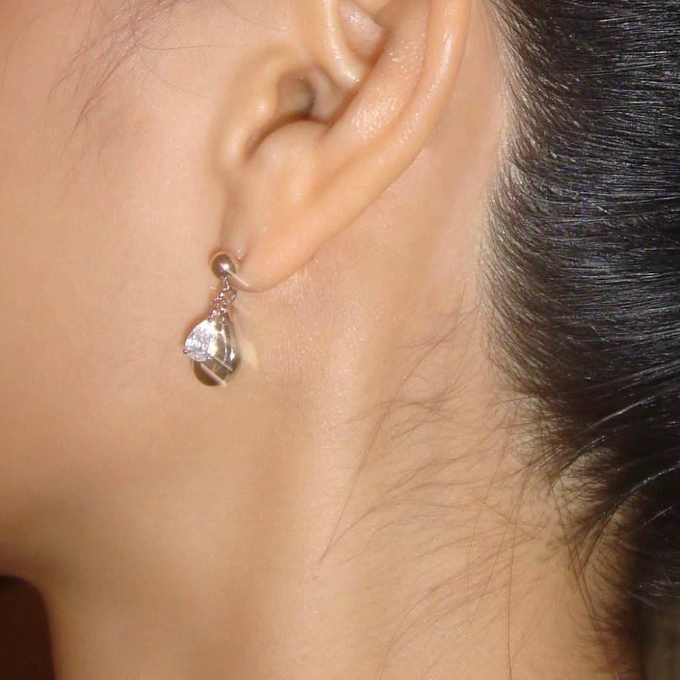 Dewdrop Radiance Earring
