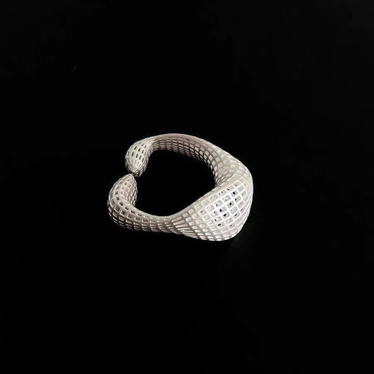 Interlace Flow Ring