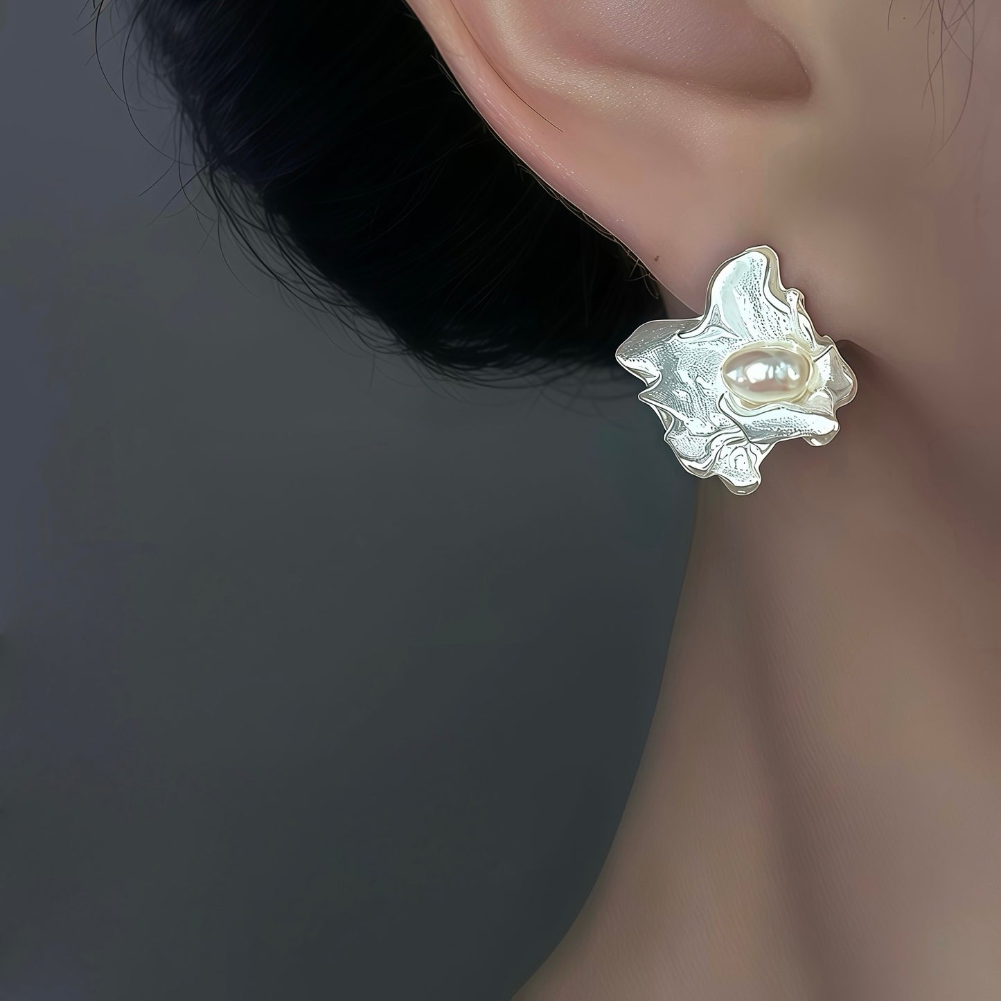 Elemental Texture Pearl Stud Earrings