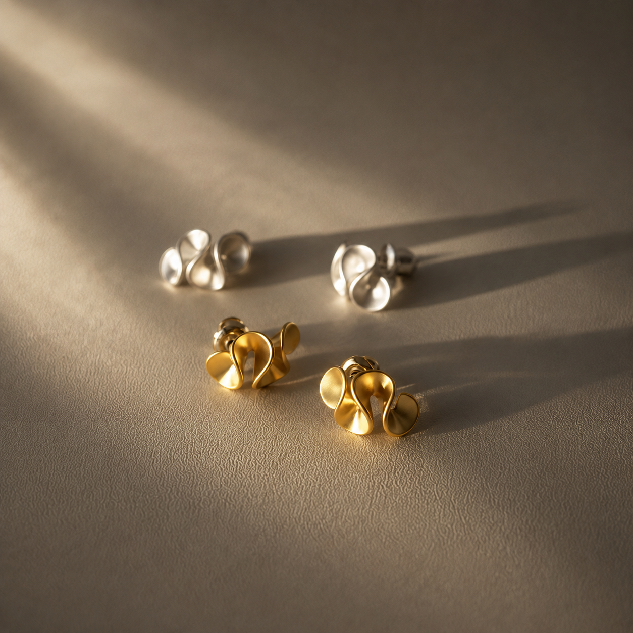 Cream Blossom Earrings