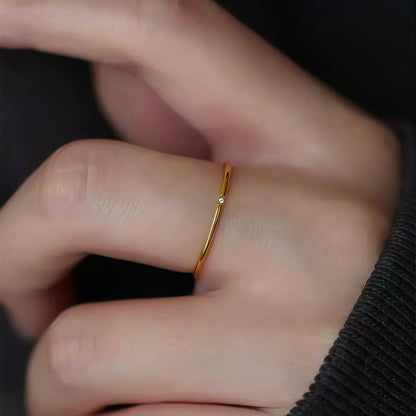 Minimal Sculptural Rings — Ultra-thin Everyday Rings