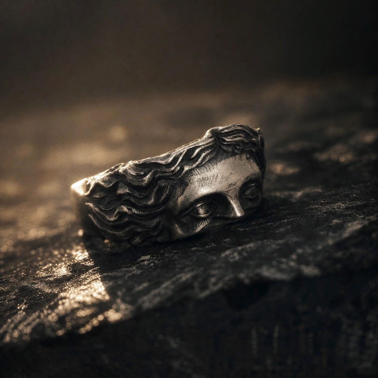 Venus Eyes Ring