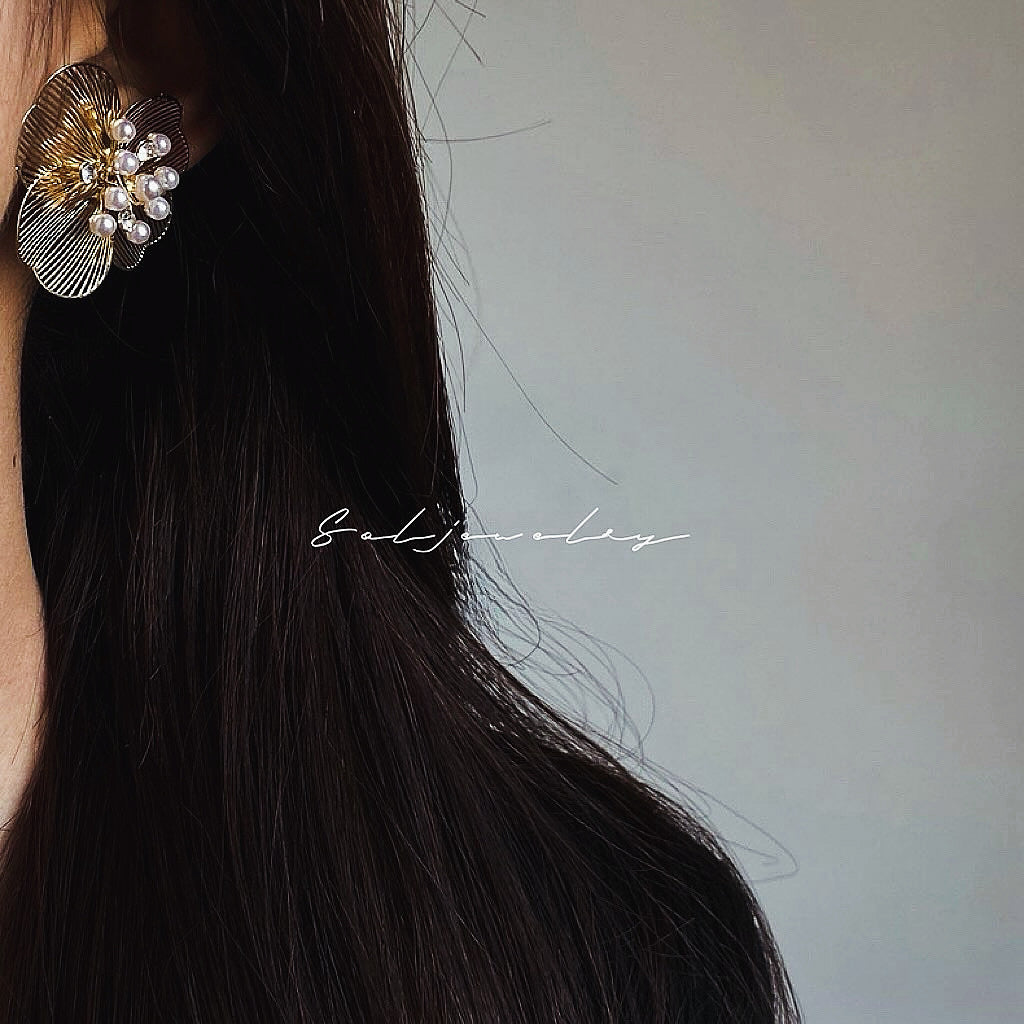 Bloomlight Petal Earrings