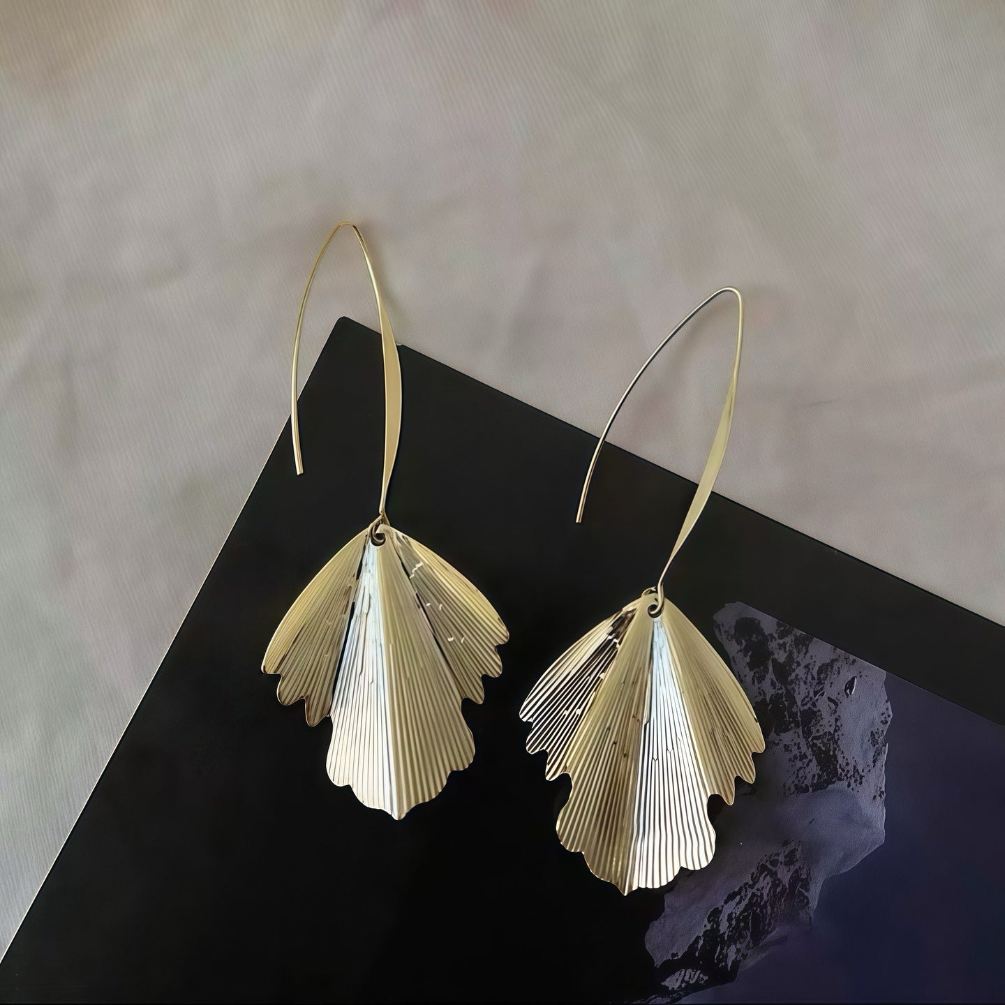 Ginkgo Whisper Earrings – Sculptural Elegance Inspired by Nature