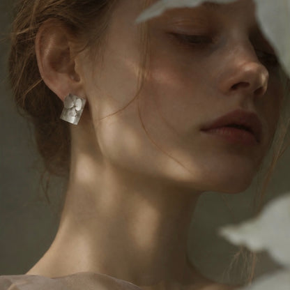 The Art of Both Earrings (2-in-1 Style)