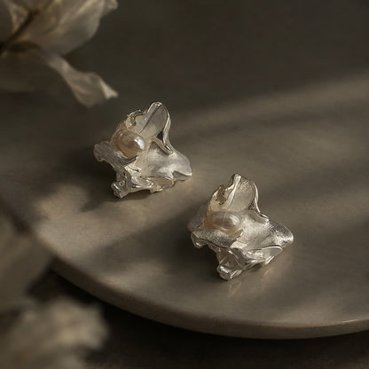 Elemental Texture Pearl Stud Earrings