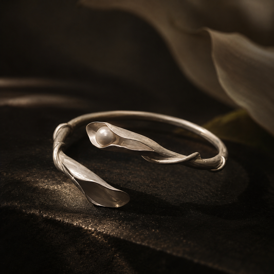 Calla Grace Bangle