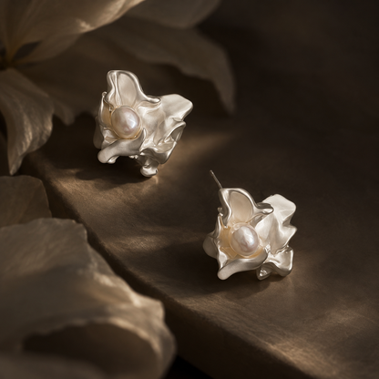 Elemental Texture Pearl Stud Earrings