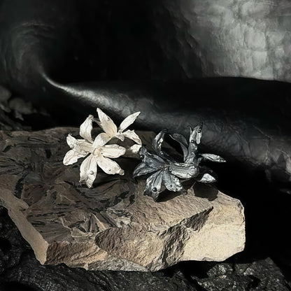 Eternal Lily Ring